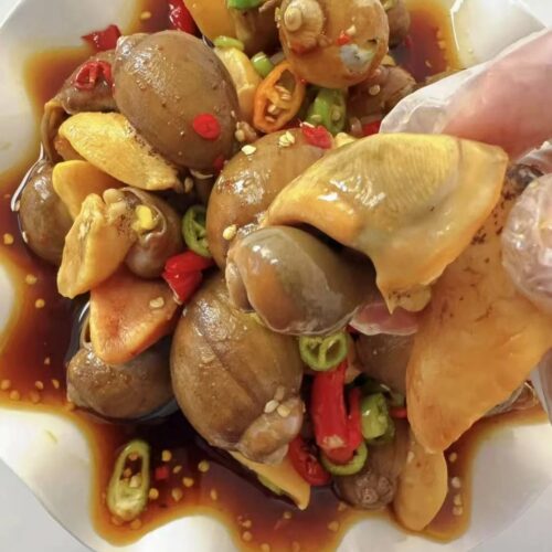 Sizzling Spicy Abalone Snails Buy one bucket, get one bucket free and a 350g taster pack.